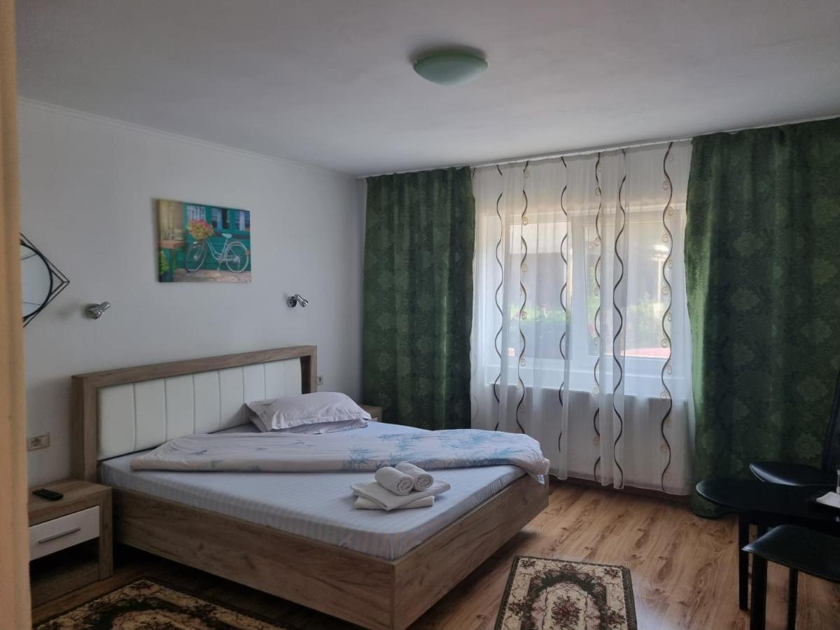 Casa Lidia Hotell Rîu de Mori Eksteriør bilde